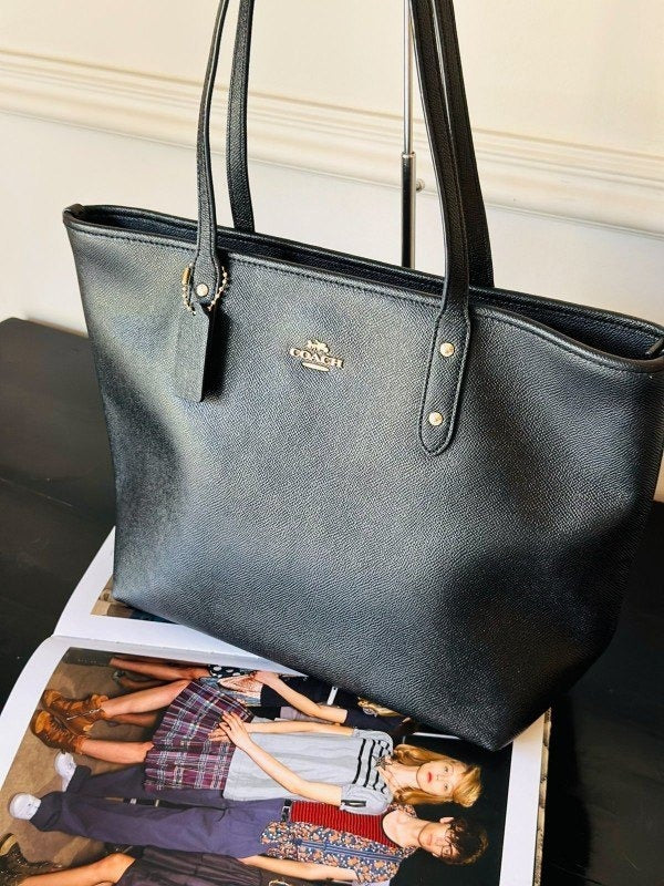 Coach Signature City Tote Bag With OG Box & Dust Bag