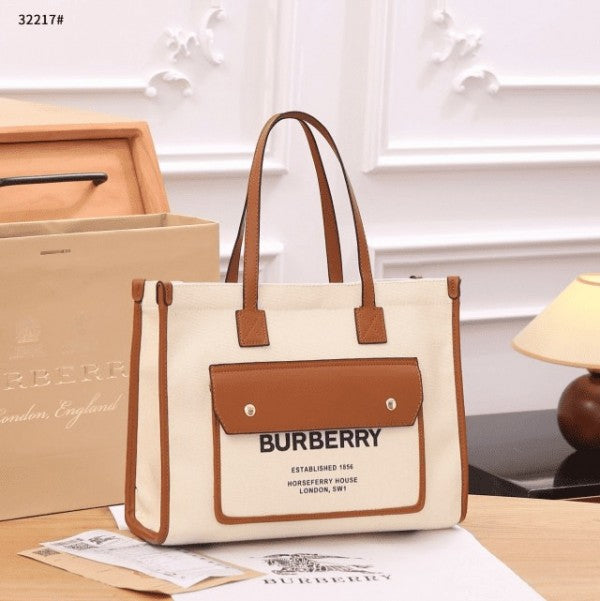 Burberry Horseferry London Tote Bag With Dust Bag