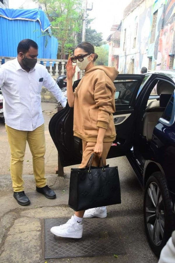 Louis Vuitton On The Go – Monogram Premium Leather Tote Bag