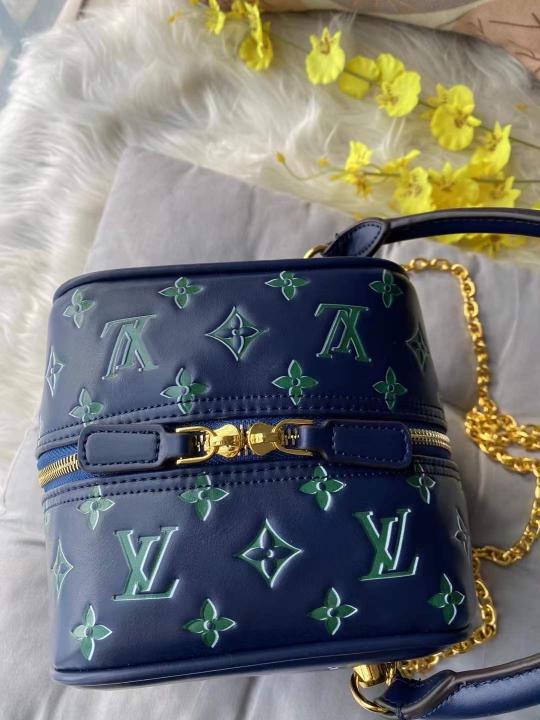 Louis Vuitton LV Limited Edition 2025 New Square Bag With Dust Bag