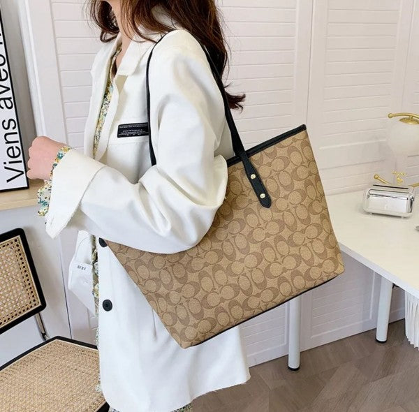 Coach Signature City Tote Bag With OG Box & Dust Bag