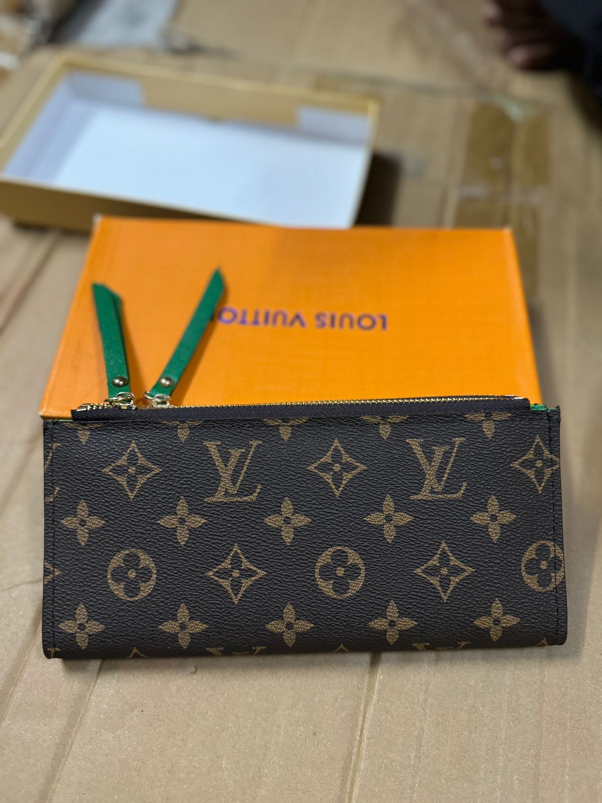 LOUIS VUITTON BOOK FOLD WALLET