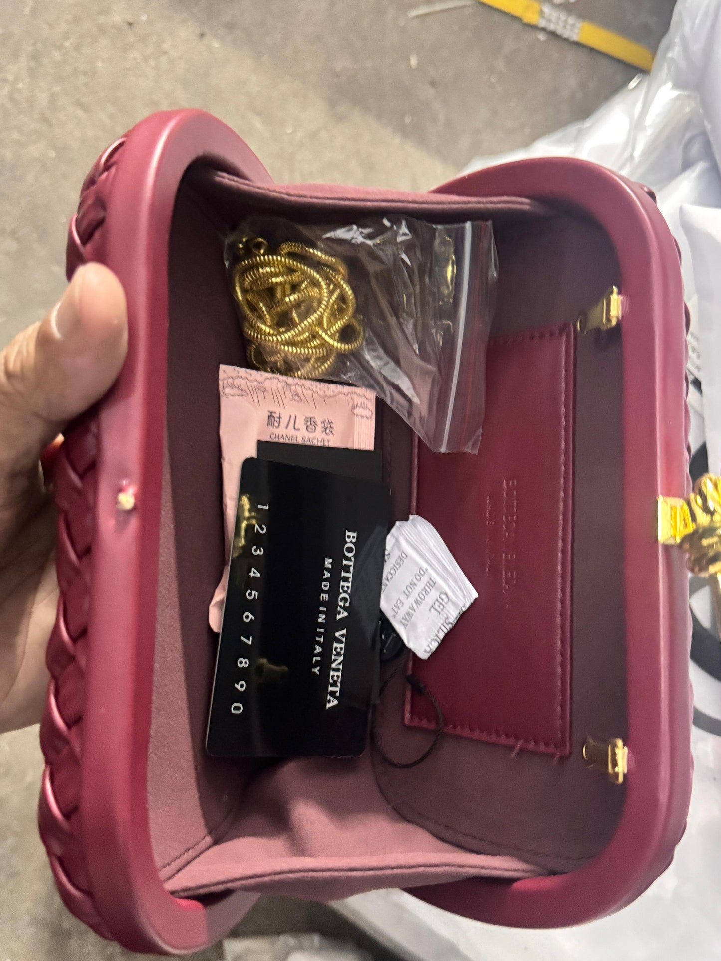 BOTTEGA CLUTCH