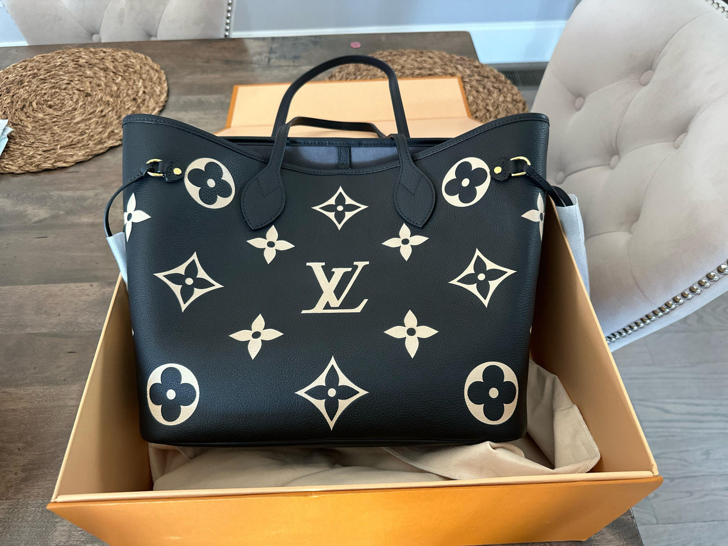Louis Vuitton Neverfull