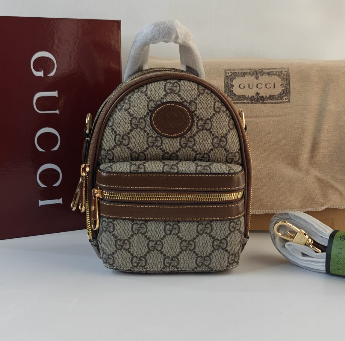 Gucci GG Sepreme Multi Function Bag