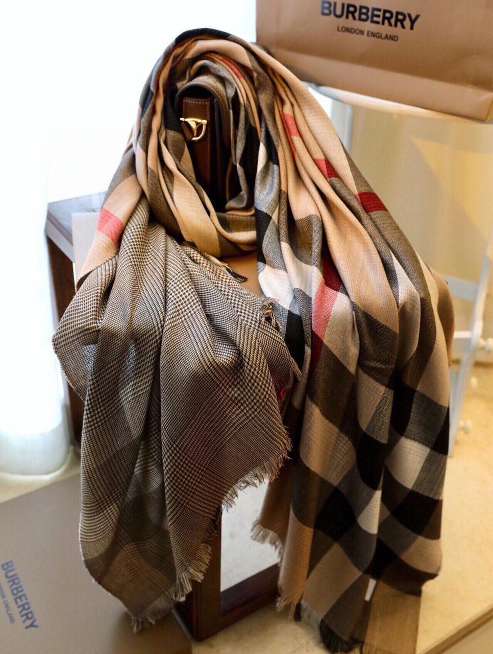 Burberry Woolen Stole