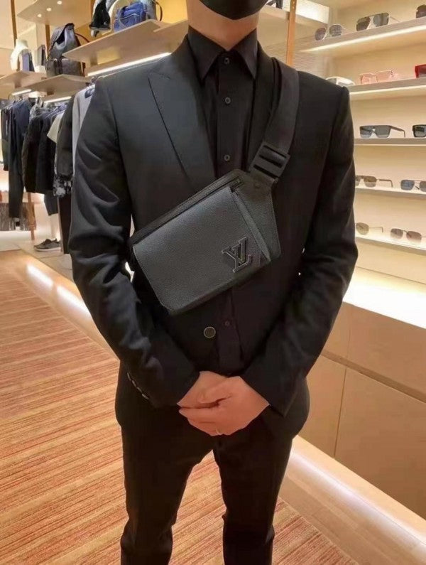 Louis Vuitton LV M57081 Aerogram Takeoff Unisex Sling Bag WIth Dust Bag - LABLEWHORE.COM