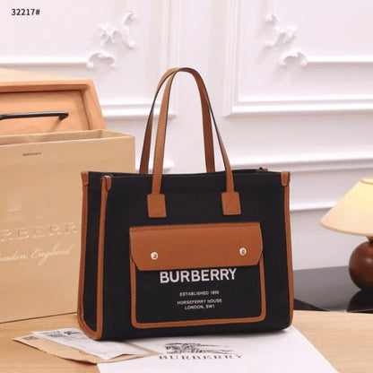 Burberry Horseferry London Tote Bag With Dust Bag