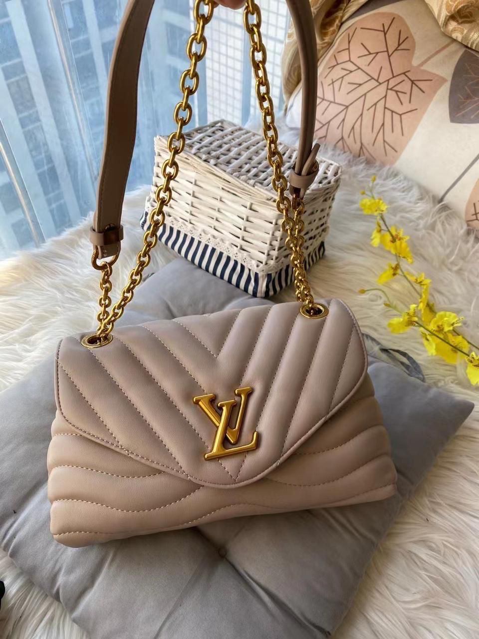 LATEST EDITION LOUIS VUITTON WAVE BAG