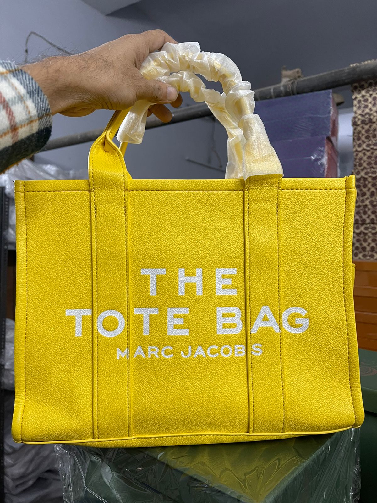 Marc Jacobs Medium The Tote Bag With OG Box & Dust Bag