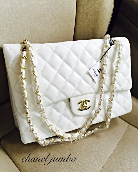 CHANEL JUMBO BAG
