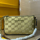 MICHAEL KORS SMALL SHOULDER BAG