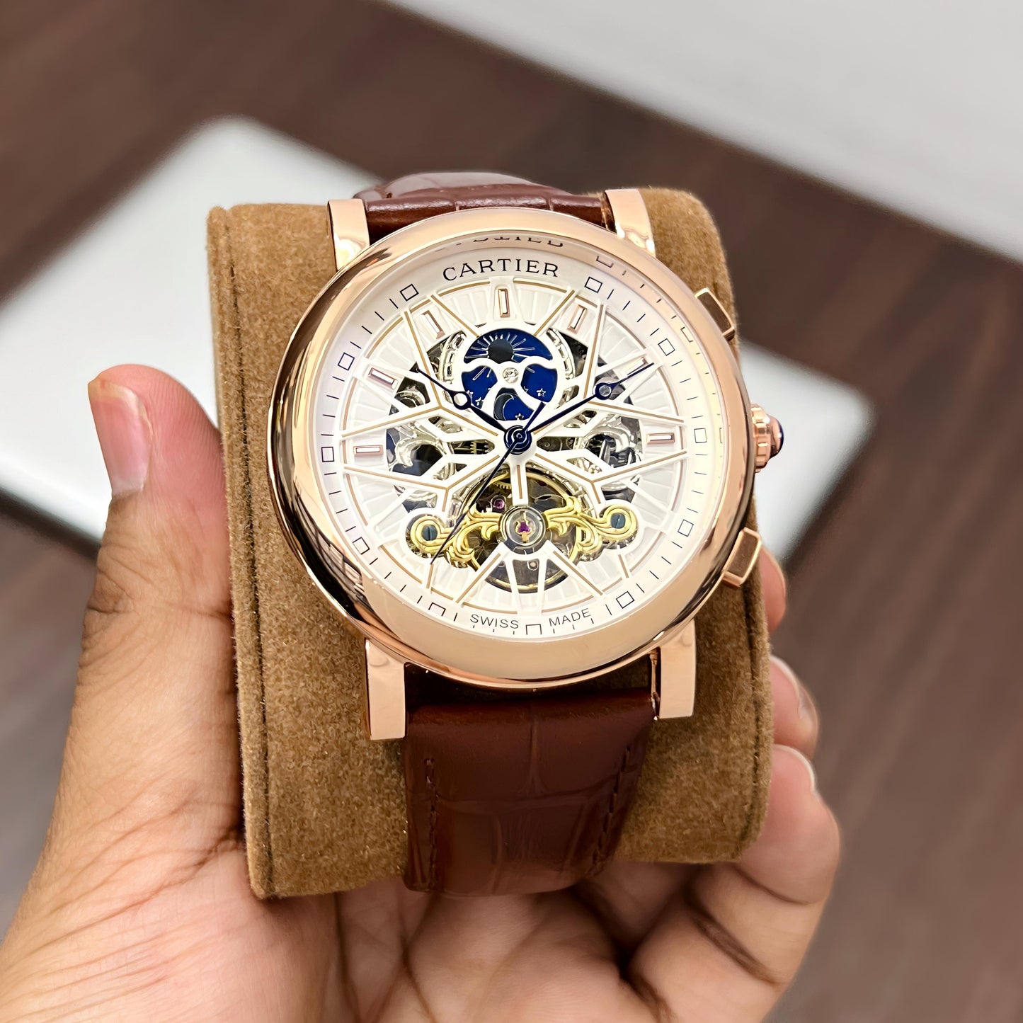 Cartier The Luxurious, Dynamic & Simple  Exclusive designs