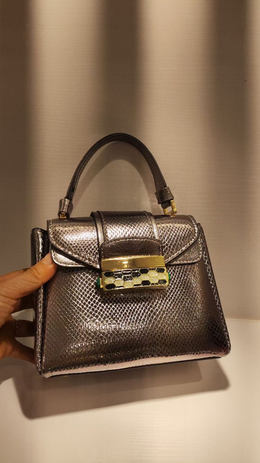 BVLGARI SERPENTI FOREVER TOP HANDLE