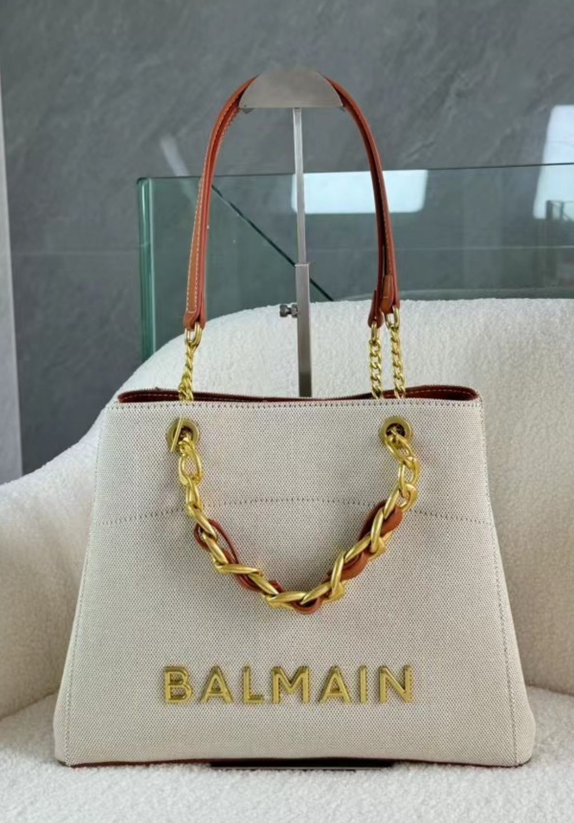 BALMAIN CHAIN EMBELLISHED PLAIN LEATHER TOTE BAGS