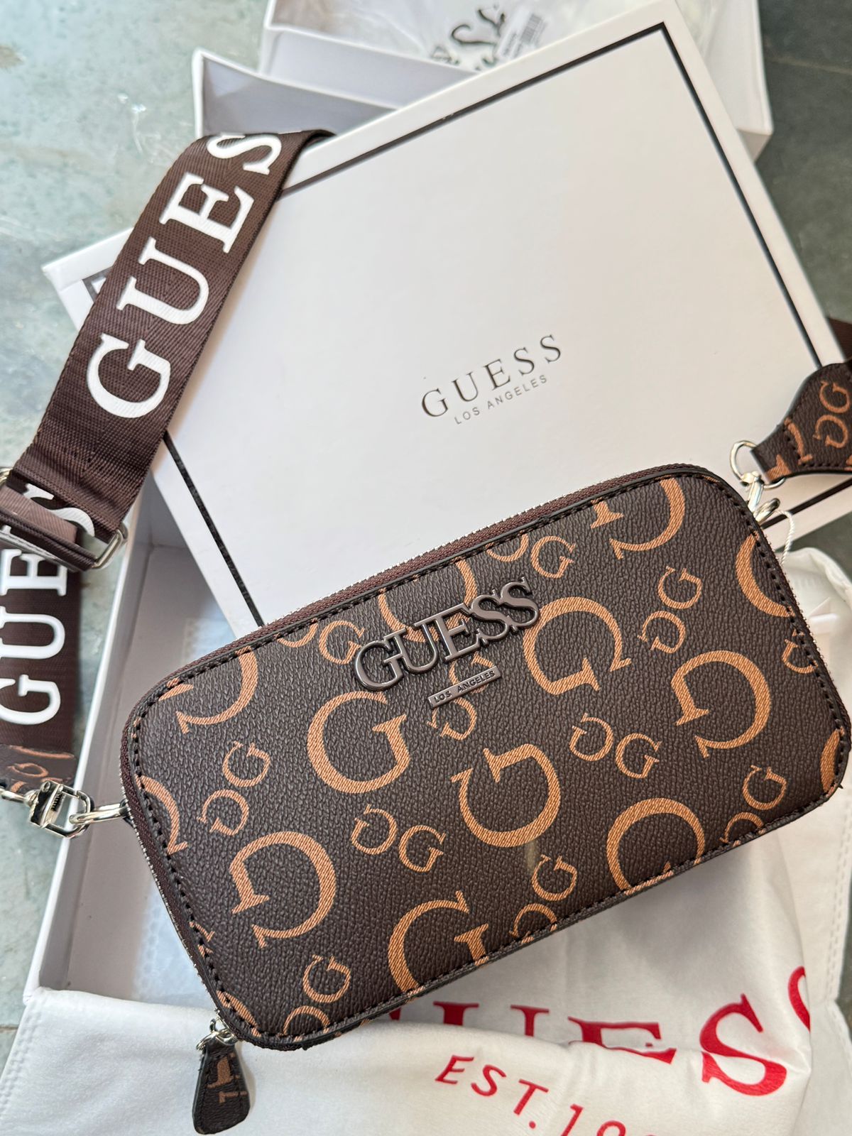 GUESS SNAPSHOT CAMERA SLING