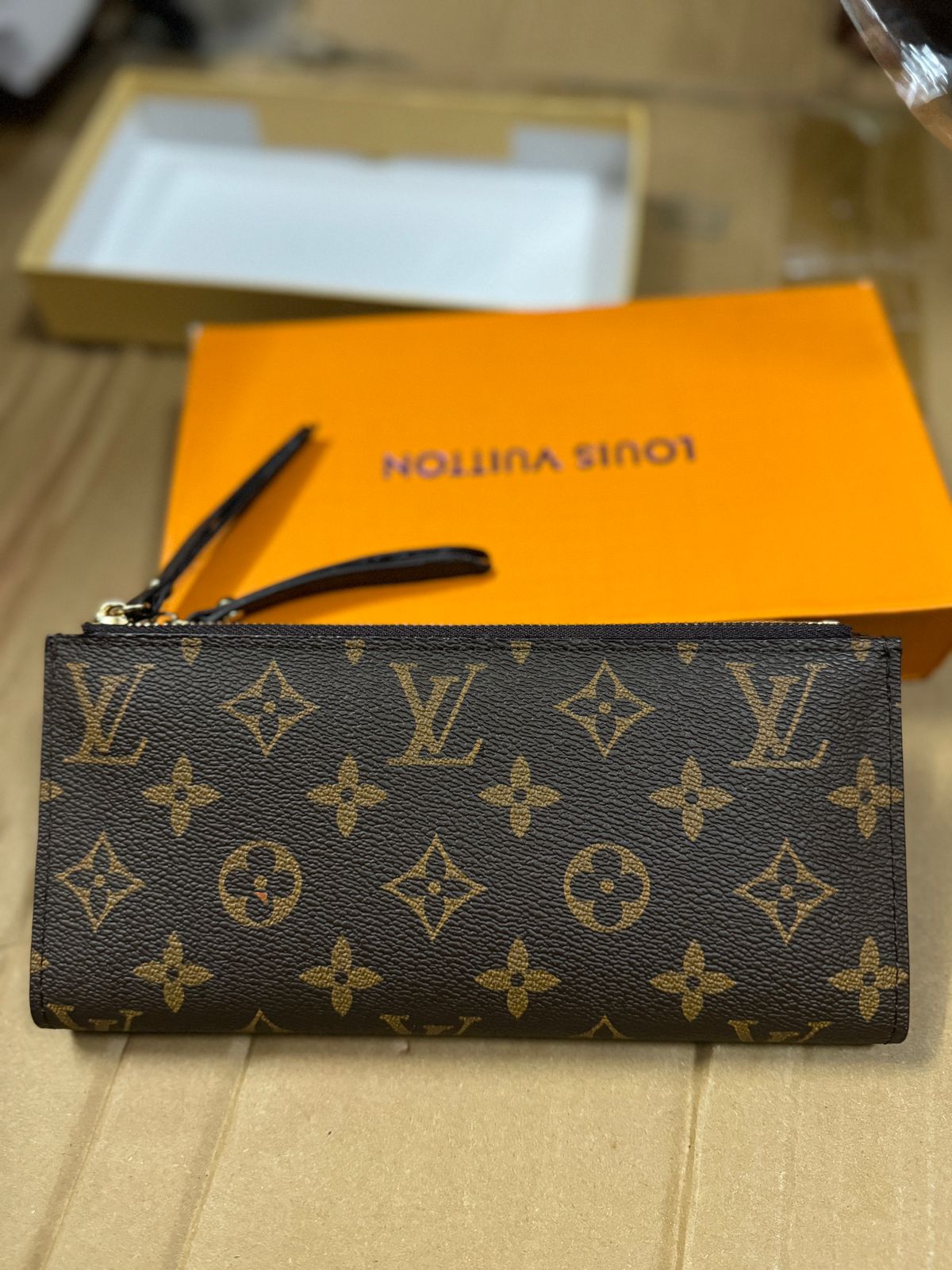 LOUIS VUITTON BOOK FOLD WALLET