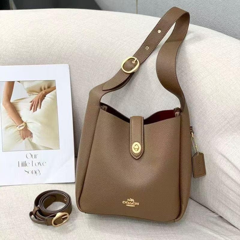 COACH HADLEY MEDIUM HOBO BAG