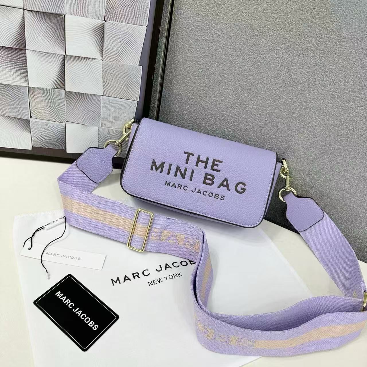 MARC JACOBS SMALL SHOULDER BAGS