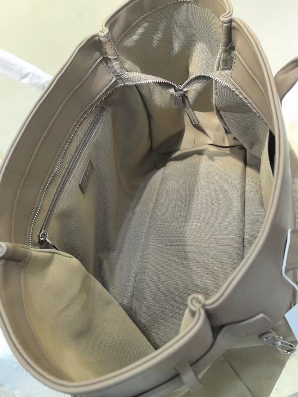 THE ROW MARGAUX 17 INSIDE OUT TOTE BAG