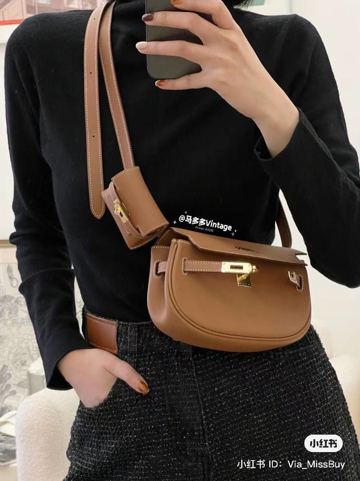 HERMES SWIFT KELLY MOOVE SLING BAGS