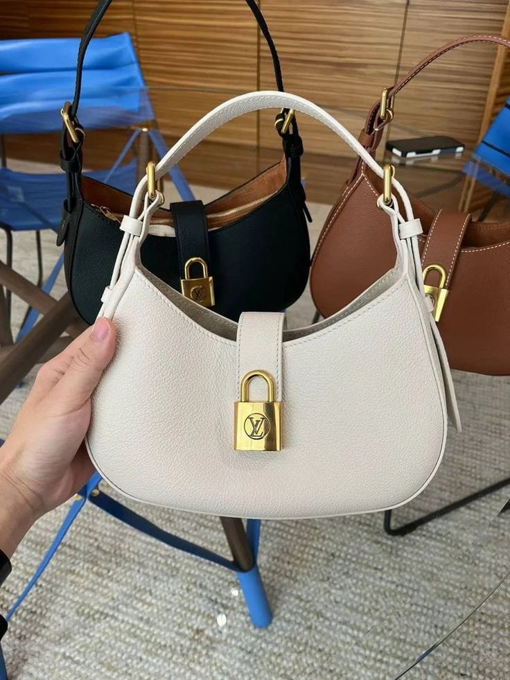 LOUIS VUITTON LOW KEY SHOULDER BAGS