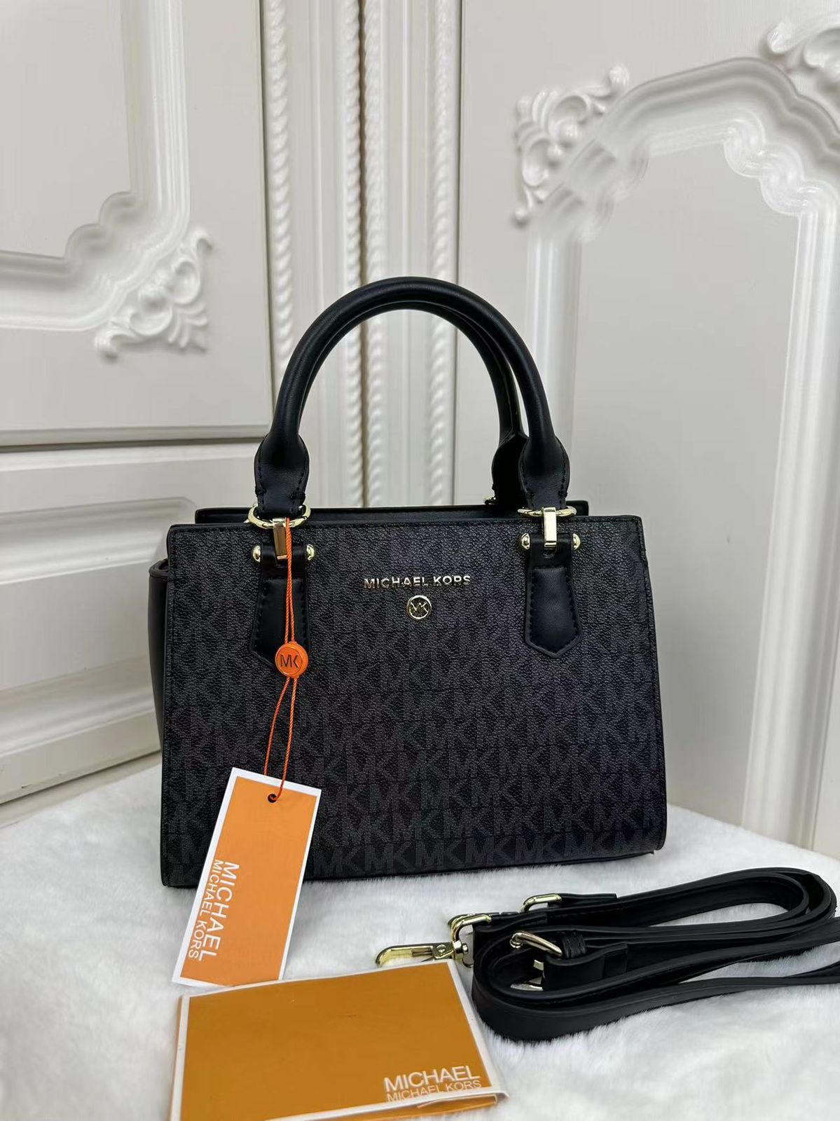 MICHAEL KORS MARILYN MONOGRAM SIGNATURE LEATHER SATCHEL BAG