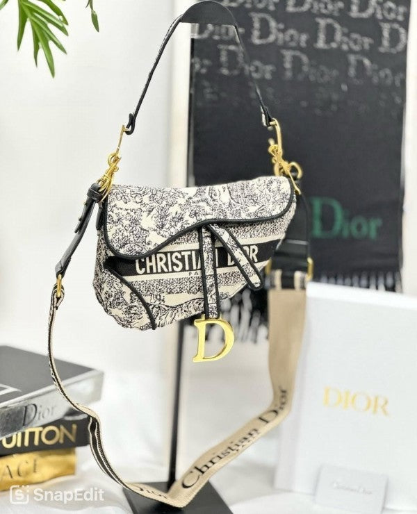 Dior Saddle Blue Toile de Jouy Embroidery With OG Box & Dust Bag (Black Tiger)