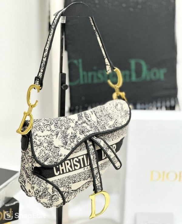 Dior Saddle Blue Toile de Jouy Embroidery With OG Box & Dust Bag (Black Tiger)
