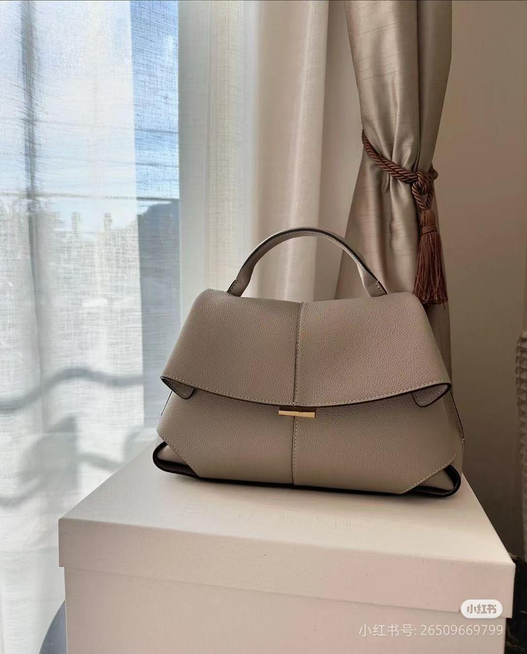 POLENE MOKKI TEXTURED TO HANDLE SHOULDER BAG