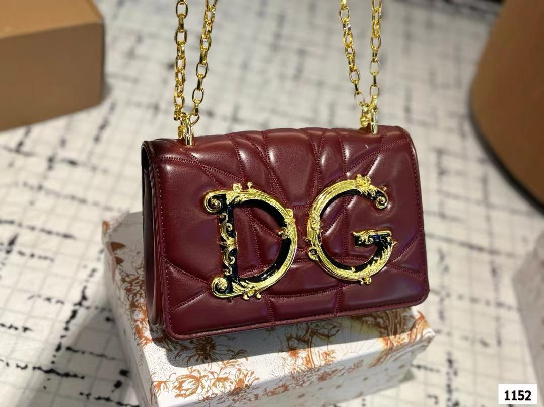 DOLCE & GABBANA SHOULDER BAGS