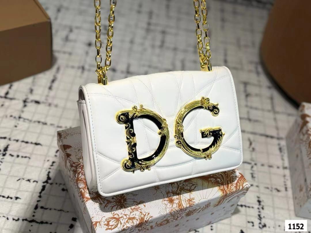 DOLCE & GABBANA SHOULDER BAGS