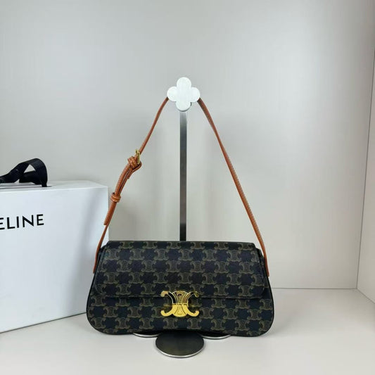 CELINE LOLA TRIOMPHE SHOULDER BAG