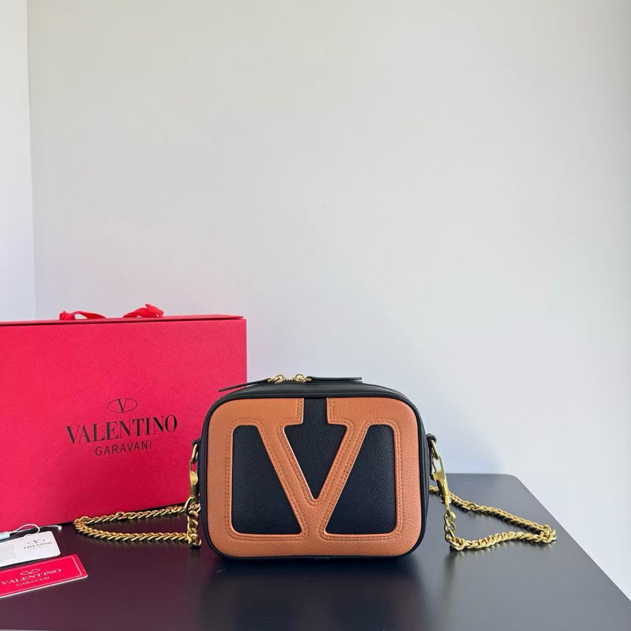 VALENTINO VIVA SUPERSTAR V LOGO SLING BAG