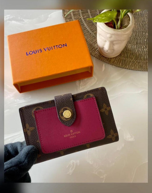LOUIS JULIETTE BOOK FOLD THREE QUATER SIZE WALLET