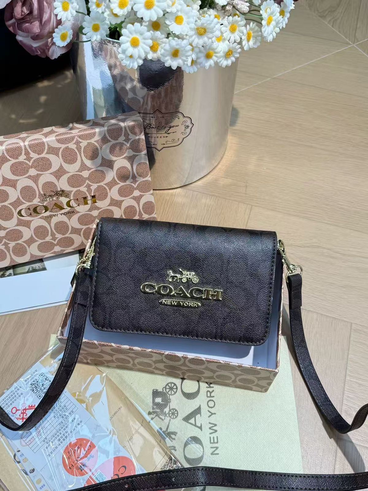 COACH SMALL SLING BAG