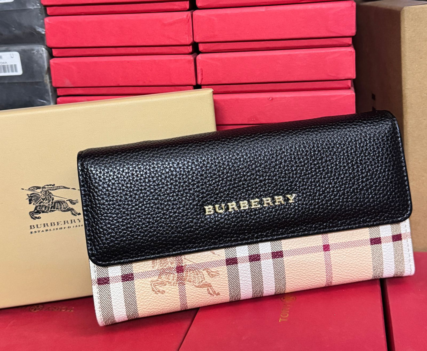 BURBERRY WALLET CUM SLING BAG