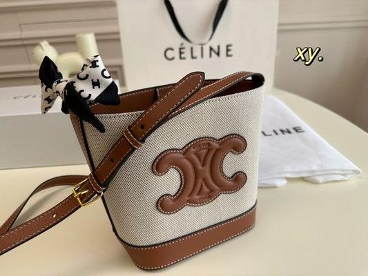 CELINE CALFSKIN TRIOMPHE BUCKET BAG