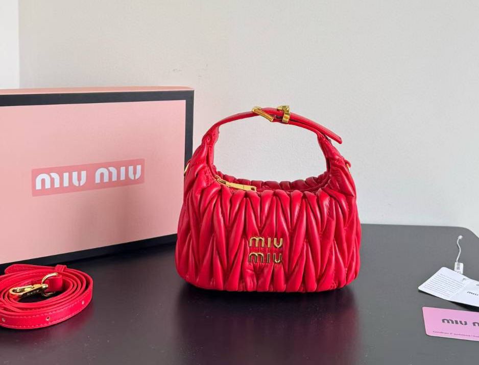 MIU MIU WANDER MATLASSE HOBO SMALL SHOULDER BAG