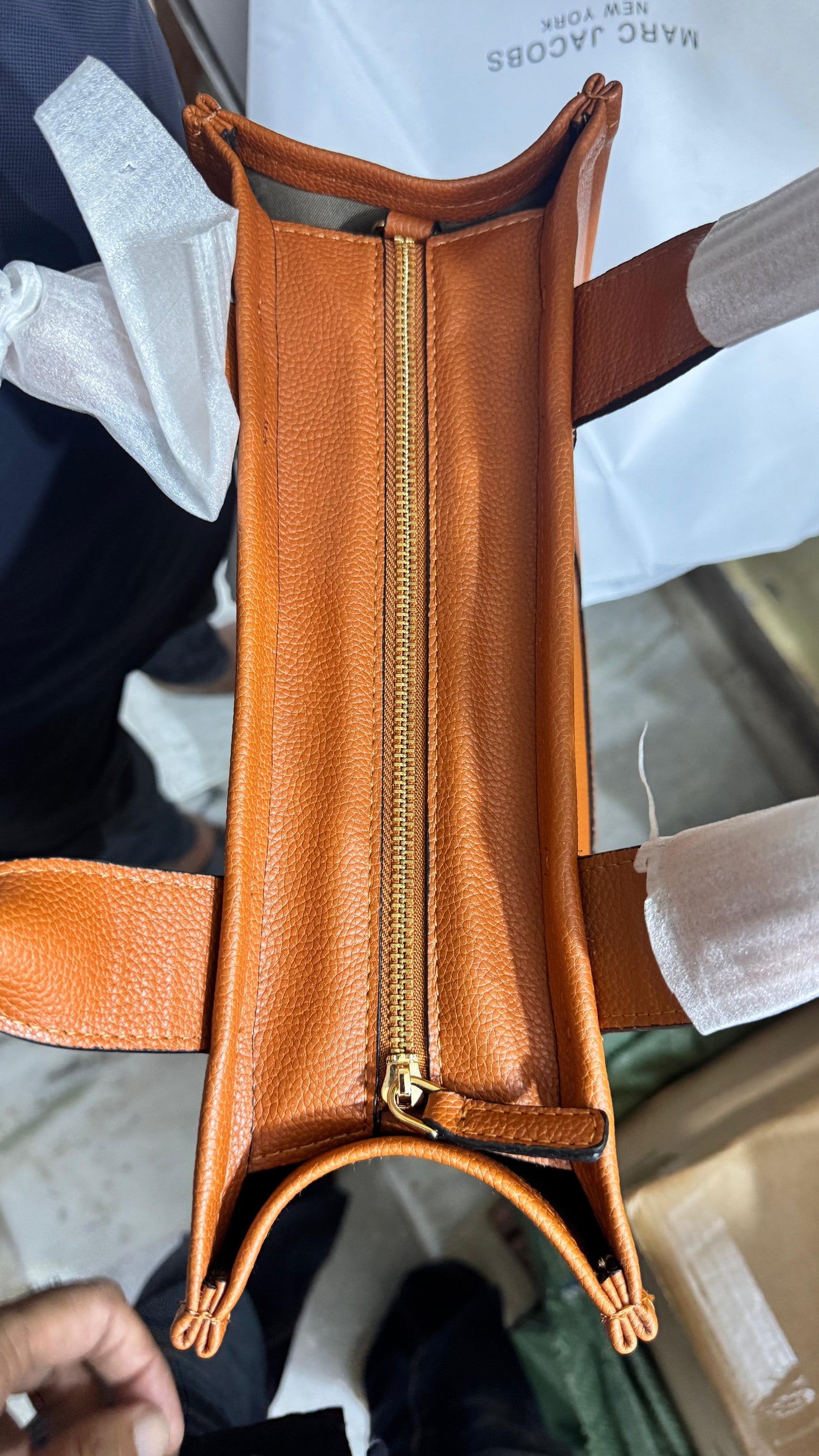 MARC JACOBS TOTE BAGS