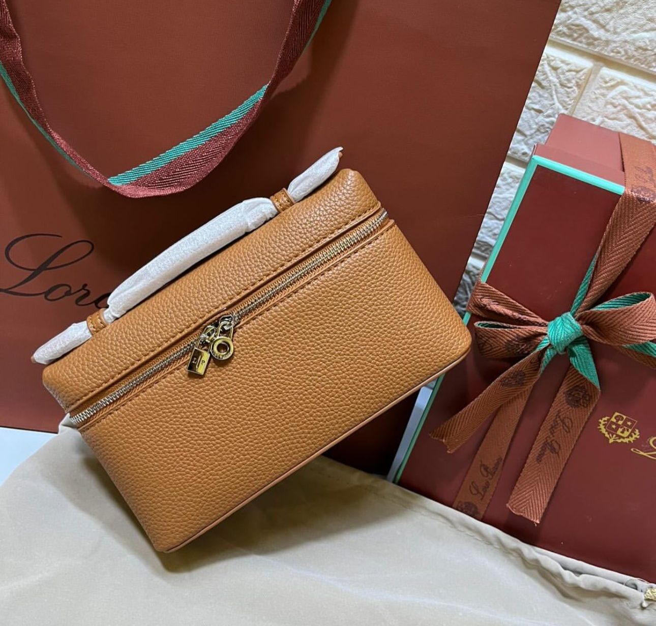 LORO PIANA SOLID COLOURS LEATHER TOP HANDLE CROSSBODY BAG