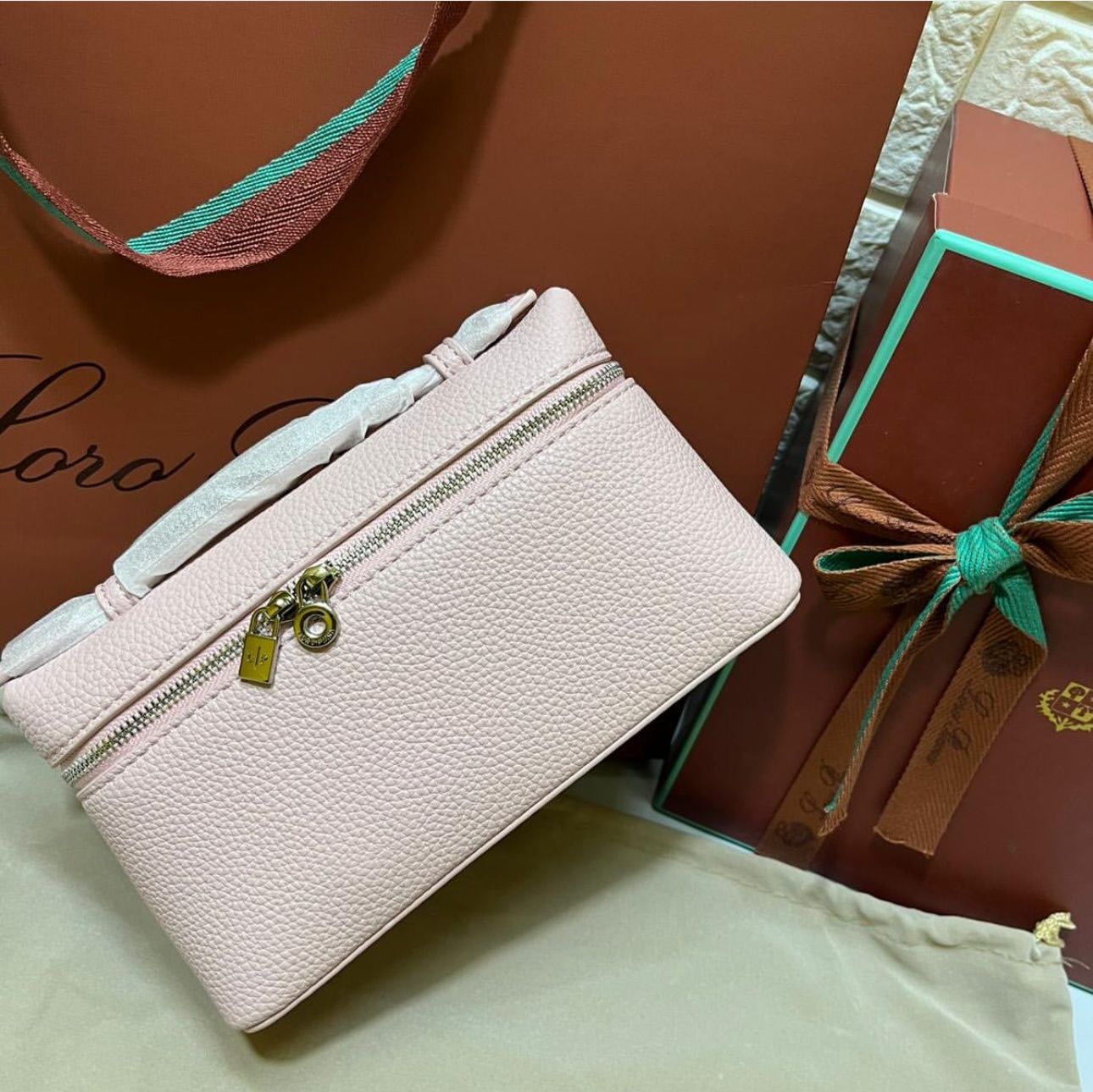 LORO PIANA SOLID COLOURS LEATHER TOP HANDLE CROSSBODY BAG
