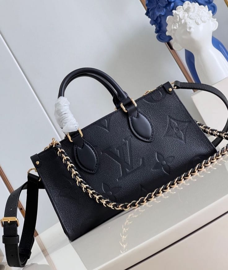 LOUIS VUITTON ON THE GO EAST WEST MONOGRAM