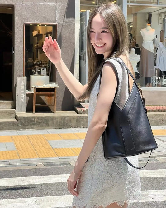 YSL Y TOP HANDLE BUCKET BAG