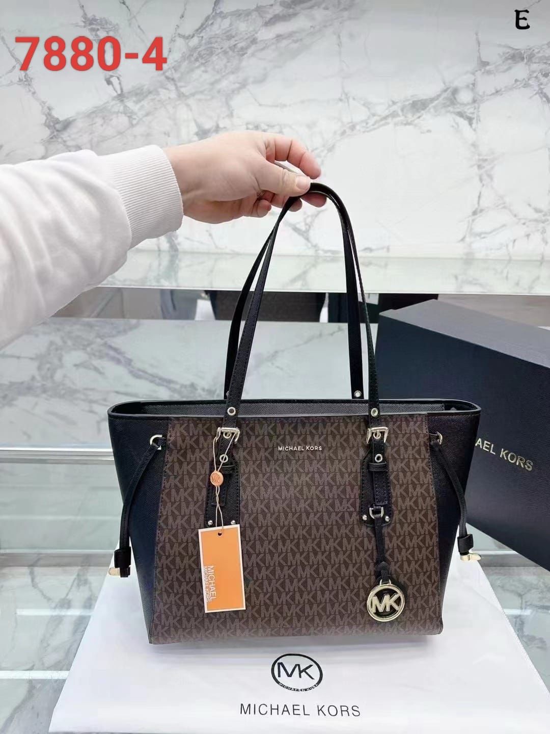 MICHAEL KORS VOYAGER