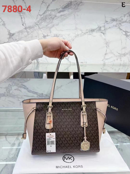 MICHAEL KORS VOYAGER