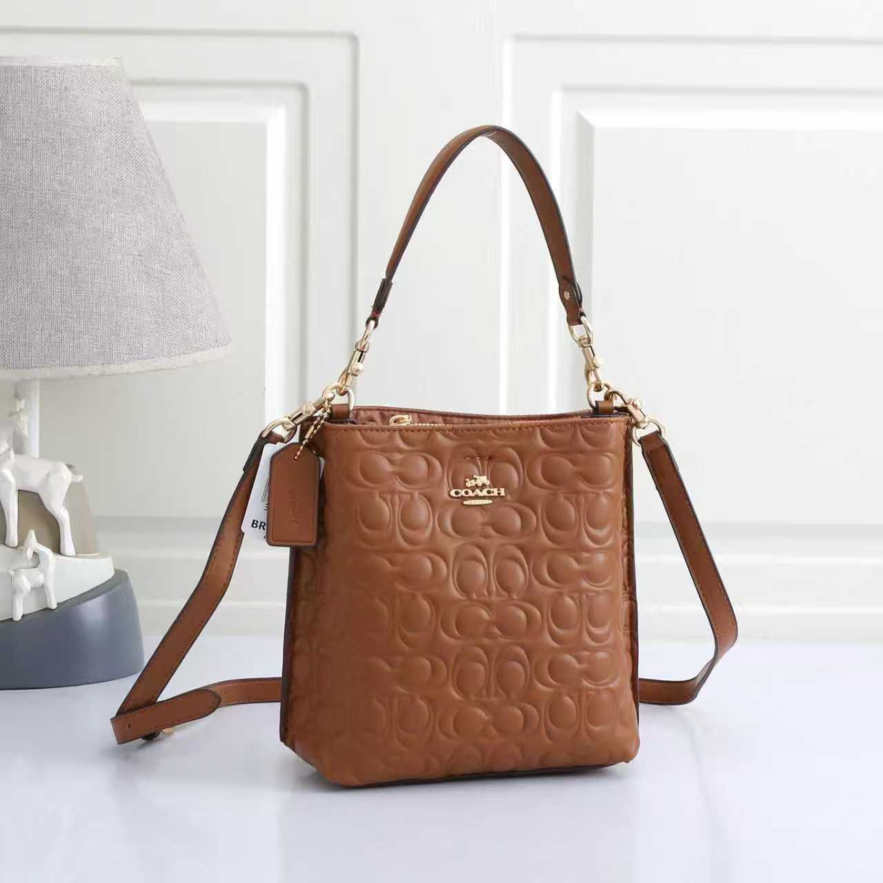 Coach Willow Emboss Bucket Bag