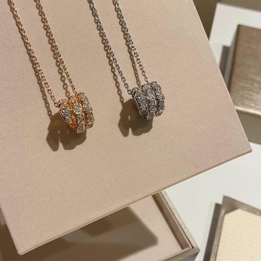 BVLGARI SERPENT-INSPIRED DIAMOND-STUDDED NECKLACE