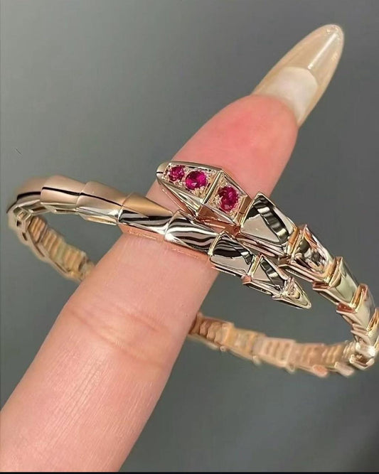 BVLGARI SERPENTI VIPER HAND BRACELET