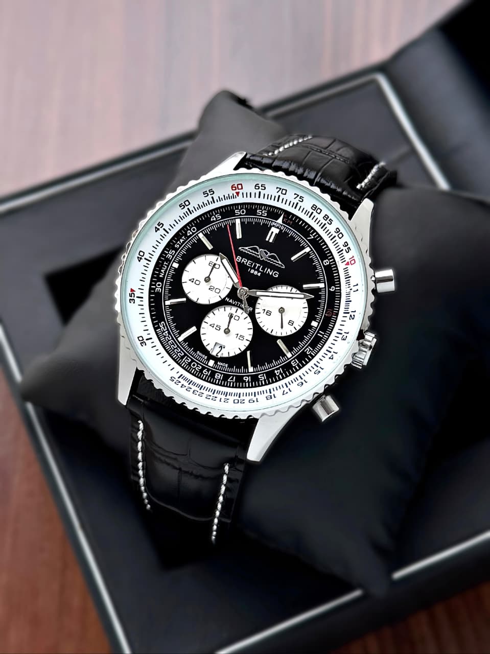 Breitling Navitimer Original Model Series Now Available